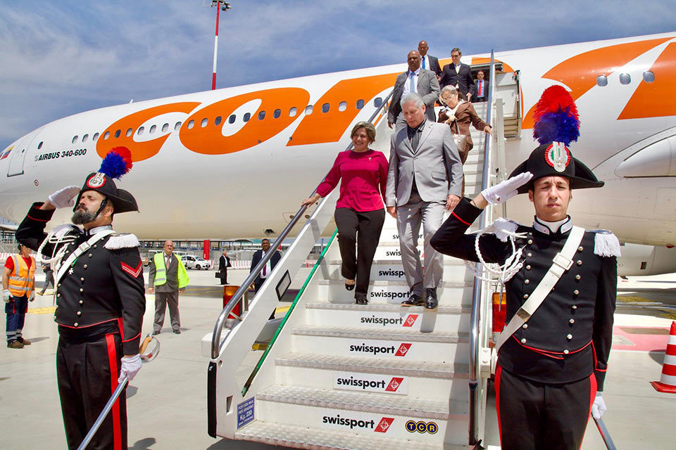 ¿Un avión venezolano en manos del presidente de Cuba? / Miguel Díaz Canel