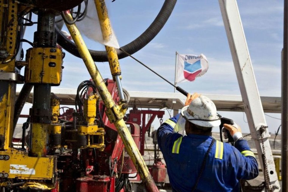 Chevron prevé perforar nuevos pozos en 2024