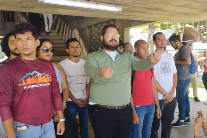 Estudiantes de la UCV repudiaron la tortura que sufrió John Álvarez