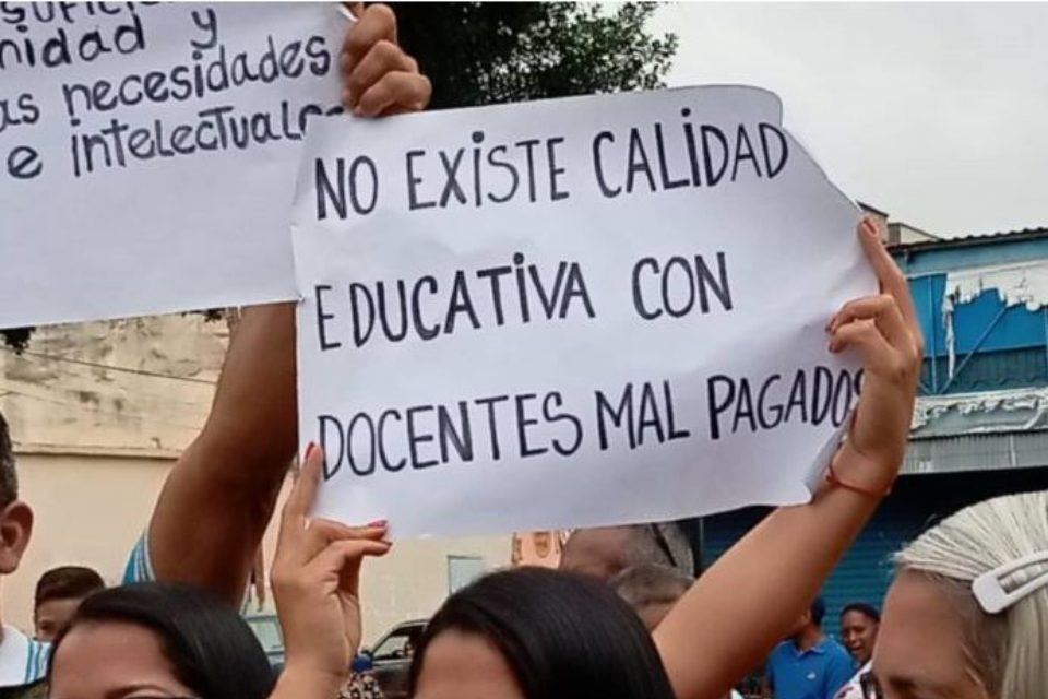 Inaesin protestas docentes septiembre Probox