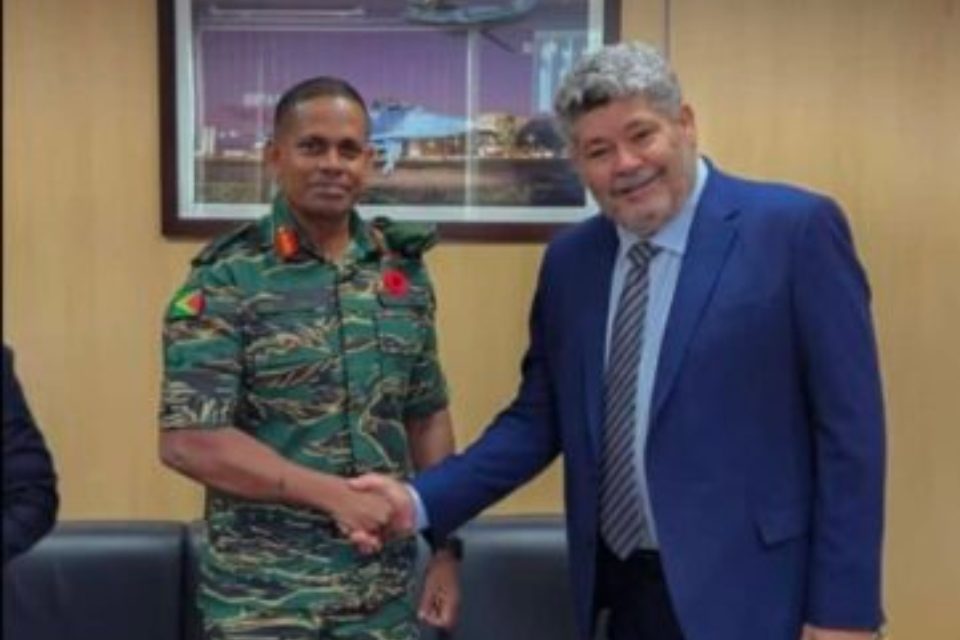 Omar Khan Guyana ministro de Defensa de Brasil