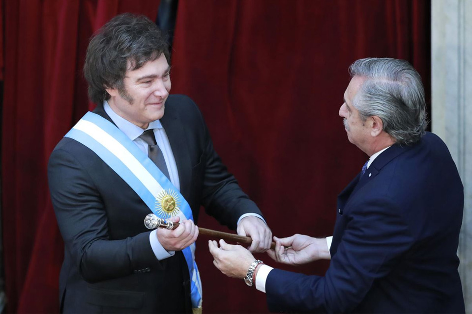 Javier Milei Asumió La Presidencia De Argentina Y Asomó Un «duro ...