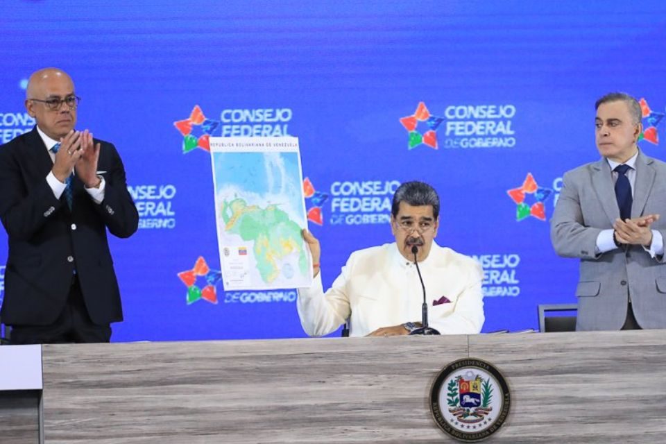 Nicolás Maduro mapa Esequibo