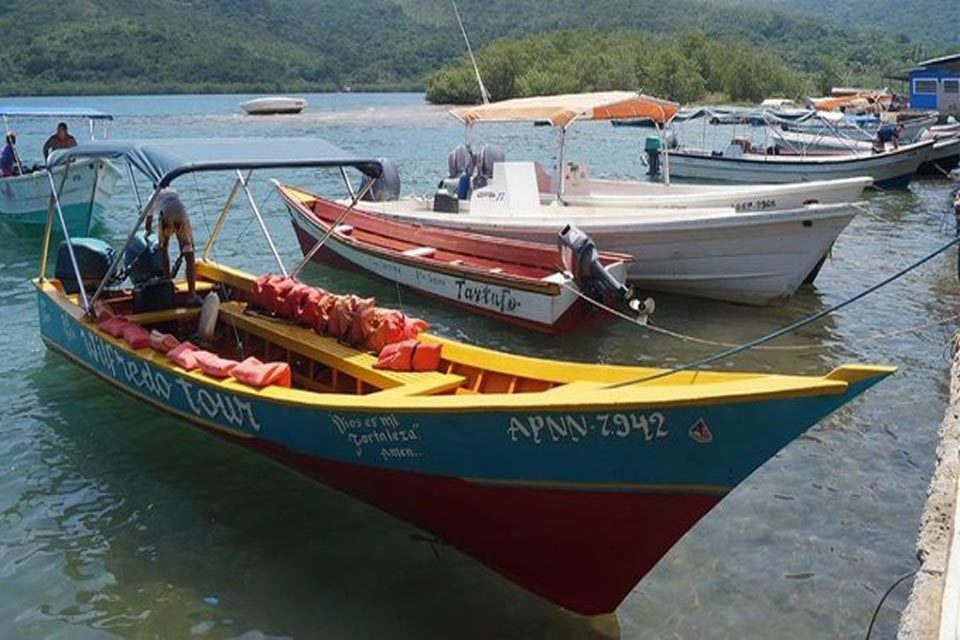 Aparece en isla de San Andrés lancha de pescadores de Falcón desaparecidos en diciembre