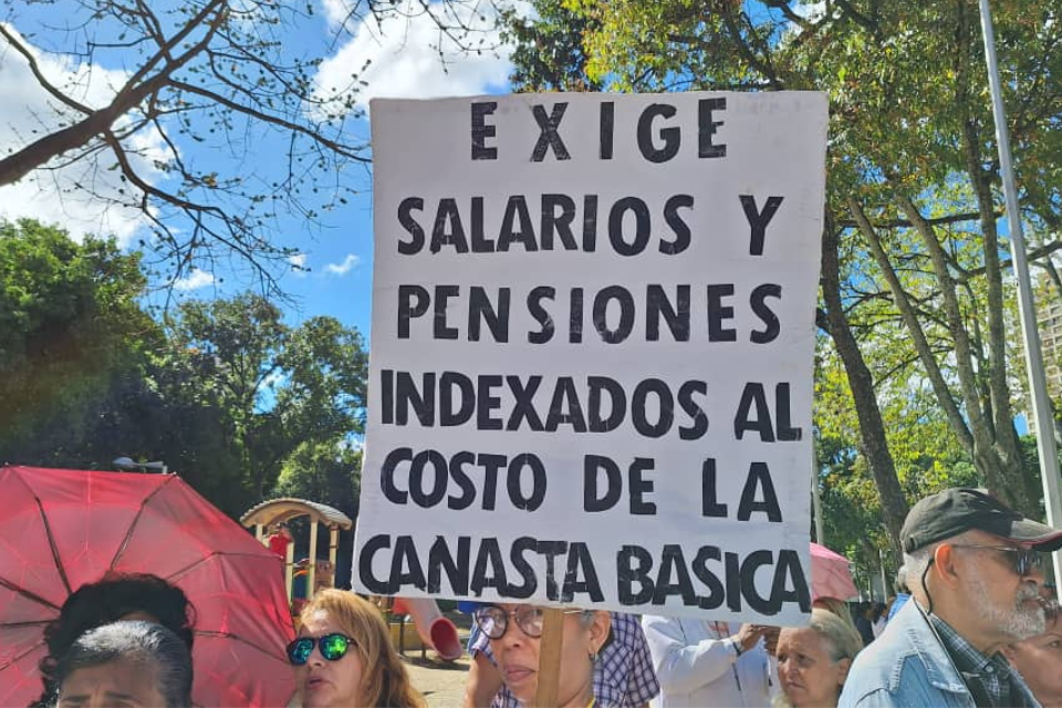 Trabajadores públicos protestaron frente al Ministerio Público en Caracas Inaesin