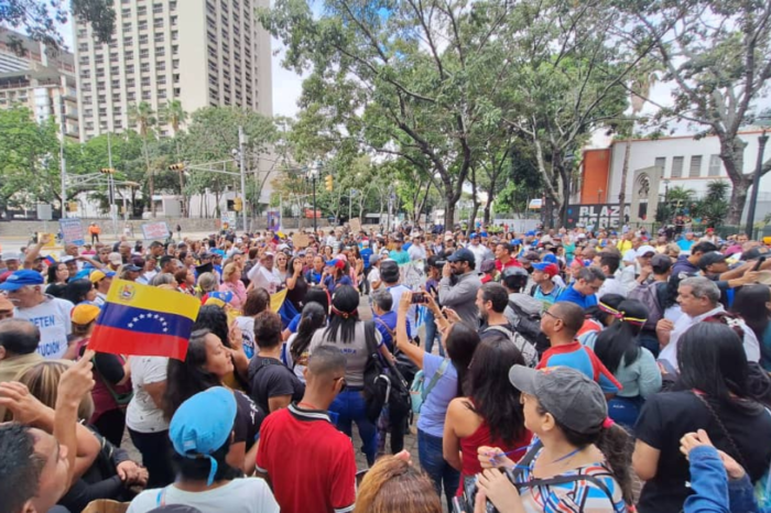 Docentes protestaron en la Plaza Morelos de Caracas