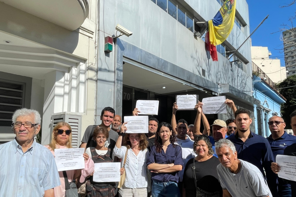 Venezolanos En El Exterior Denuncian Retrasos En El Inicio Del Re