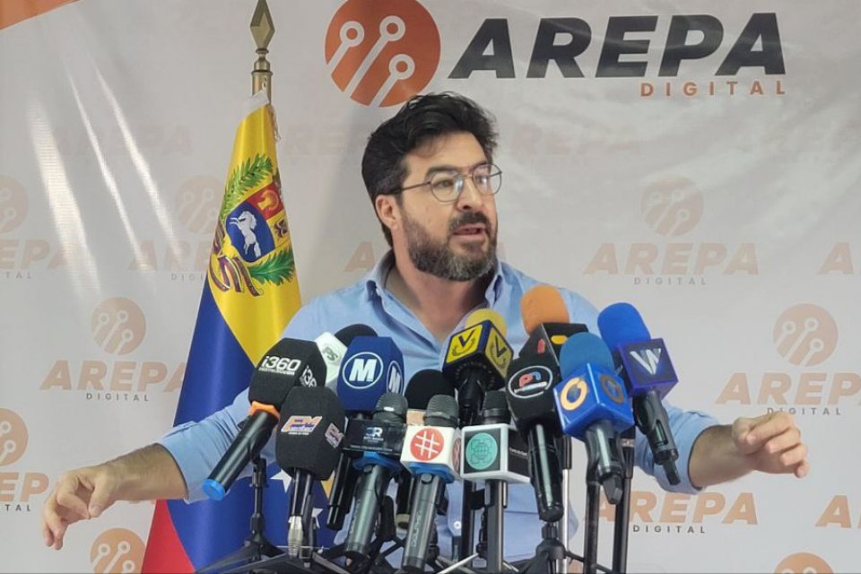 Daniel Ceballos Arepa