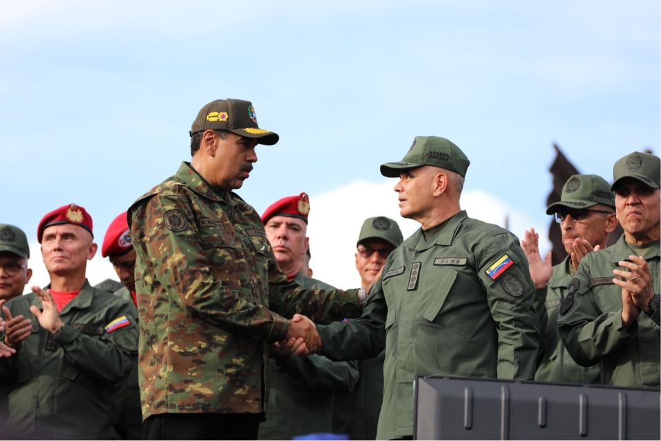 Nicolás Maduro designó, en octubre de 2014, al general en Jefe Vladimir Padrino L{opez como ministro de la Defensa