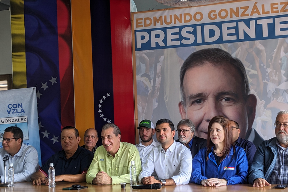 Plataforma Unitaria rueda de prensa pilieri