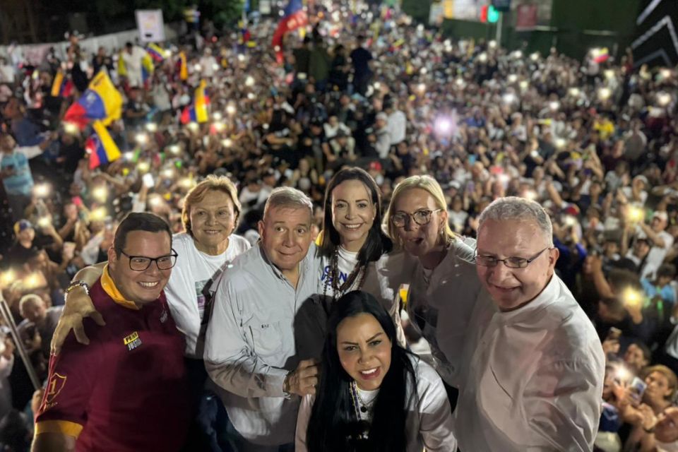 Cierre de campaña Edmundo González