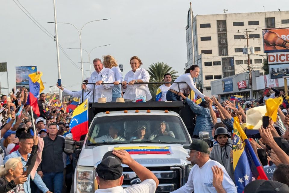 Edmundo González María Corina Machado Anzoátegui 5