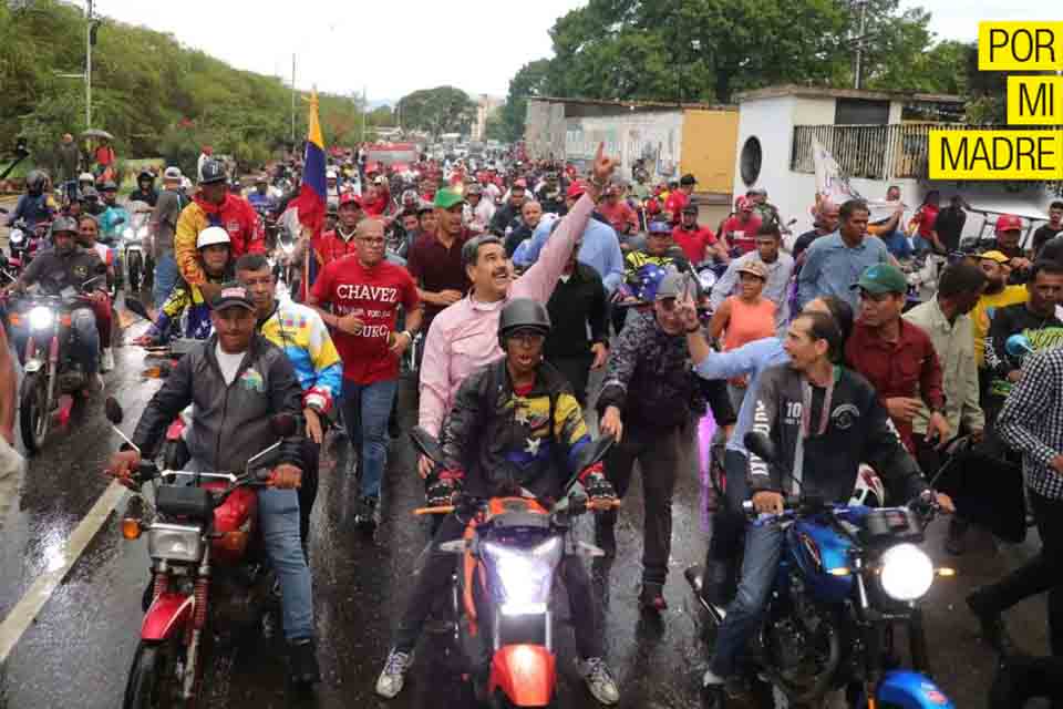 Maduro motorizados motos por mi madre gasolina