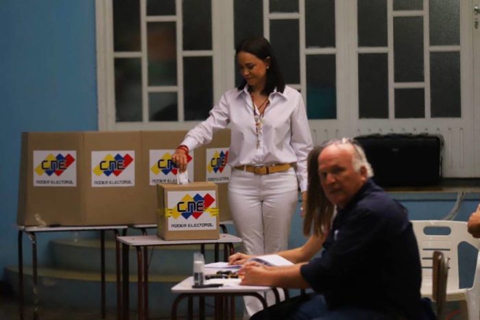 María Corina Machado vota 29 de julio presidenciales