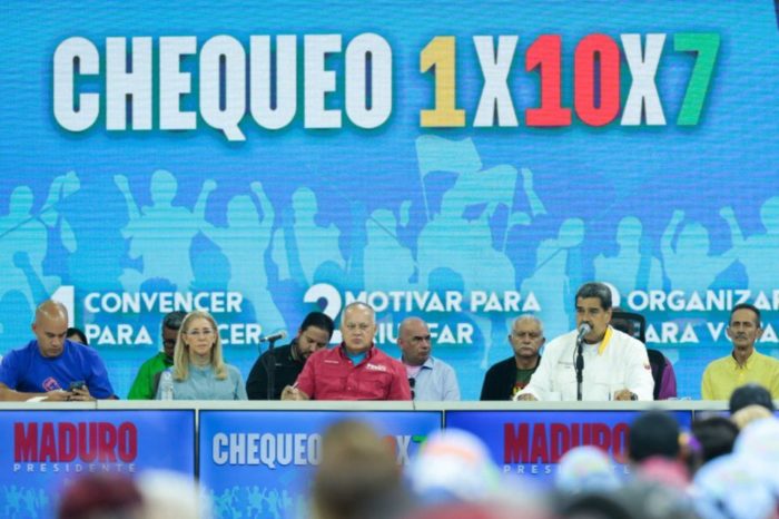 Nicolás Maduro chequeo 1x10