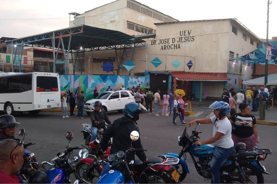 Petare verificación colegios