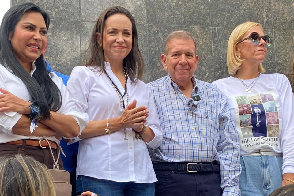 Edmundo González y María Corina Machado oración