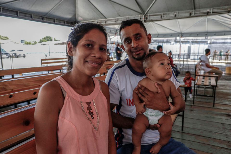 Venezolanos en refugio Brasil