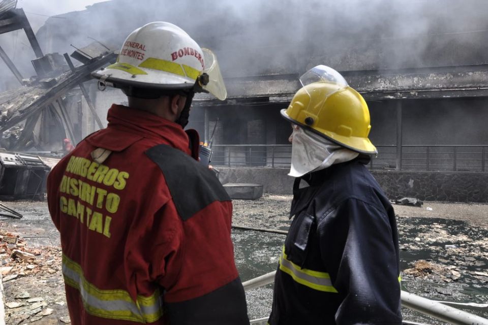 incendio almacén Yahama La Bandera 6 de septiembre