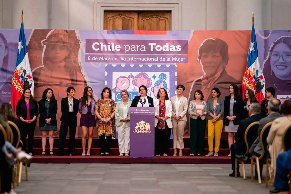 Mujeres independientes: ¿la nueva apuesta del electorado en Chile?