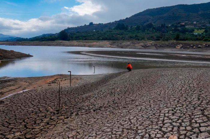 ¿Por qué varios países andinos están sufriendo sus mayores crisis hídricas a la vez?