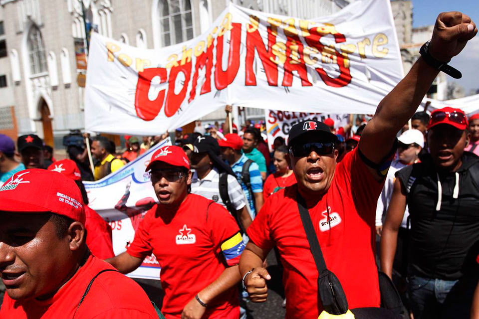 La farsa de las comunas de Miraflores