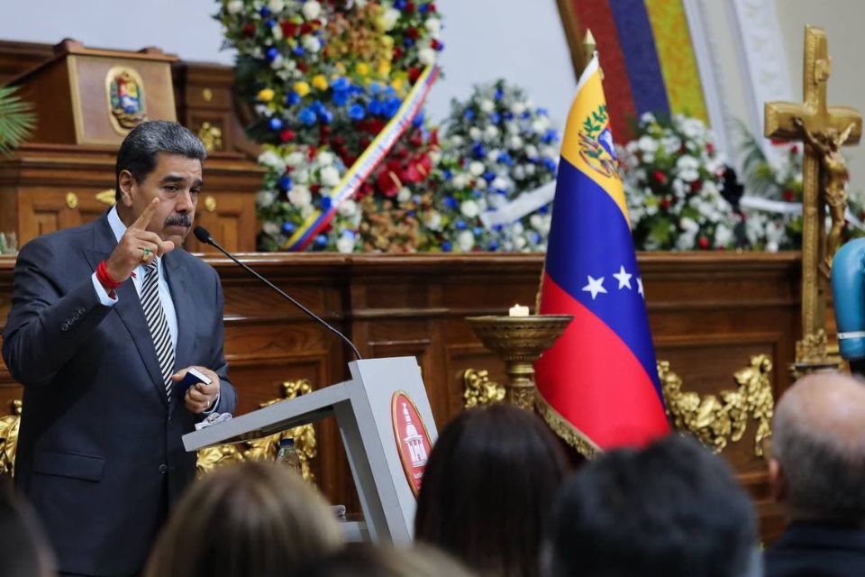 Nicolás Maduro Isaías Rodríguez