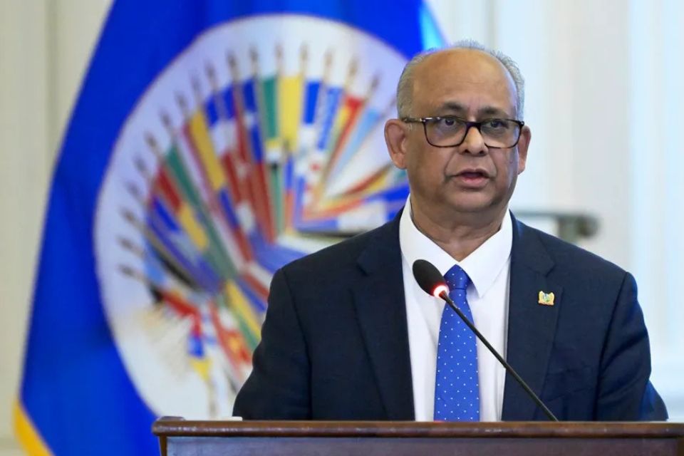 Albert Ramdin OEA