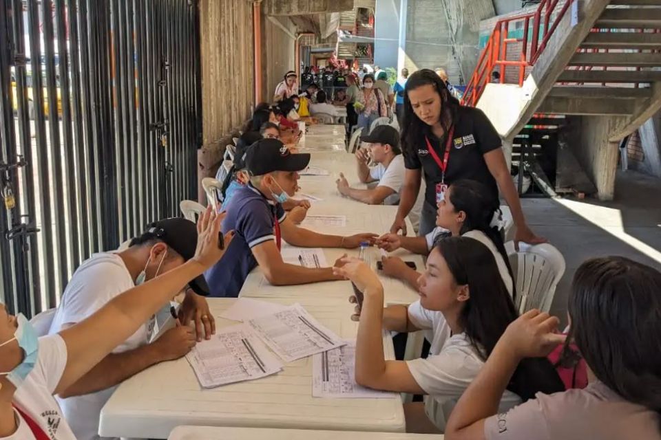Desplazados por violencia en Catatumbo. Foto La Nación Web