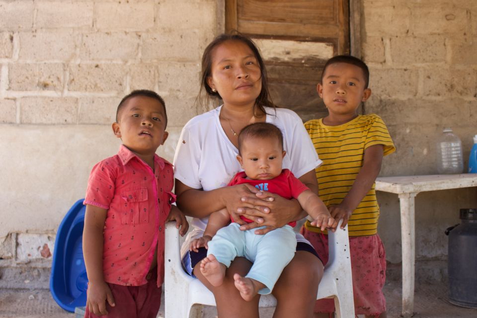 Mujeres wayuu enfrentan violencia obstétrica y exclusión en frontera colombo-venezolana