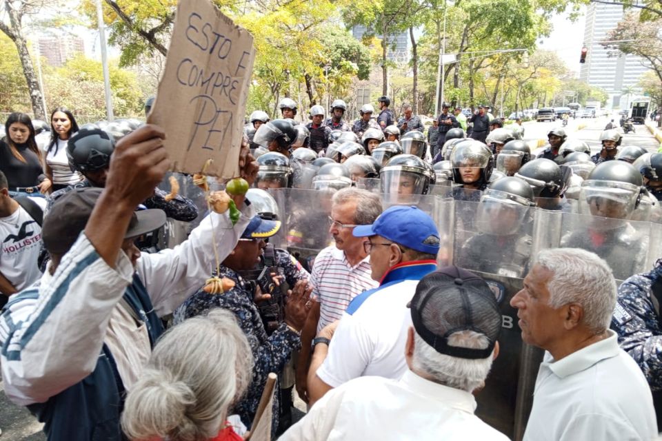 Protesta PNB trabajadores