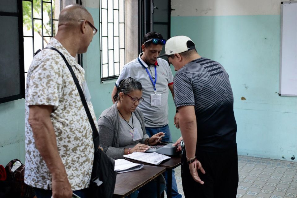 Simulacro elecciones 25M