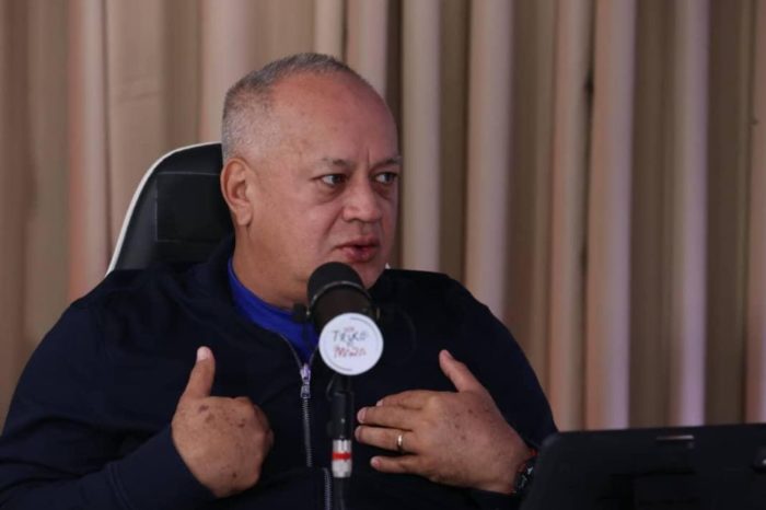 Cabello detención académico