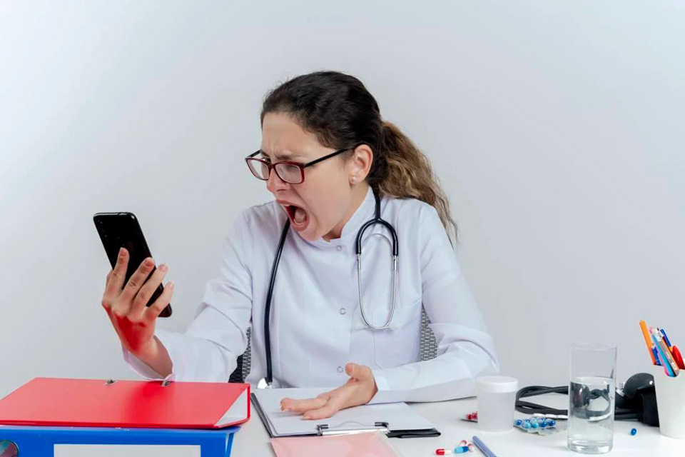 El medico frívolo