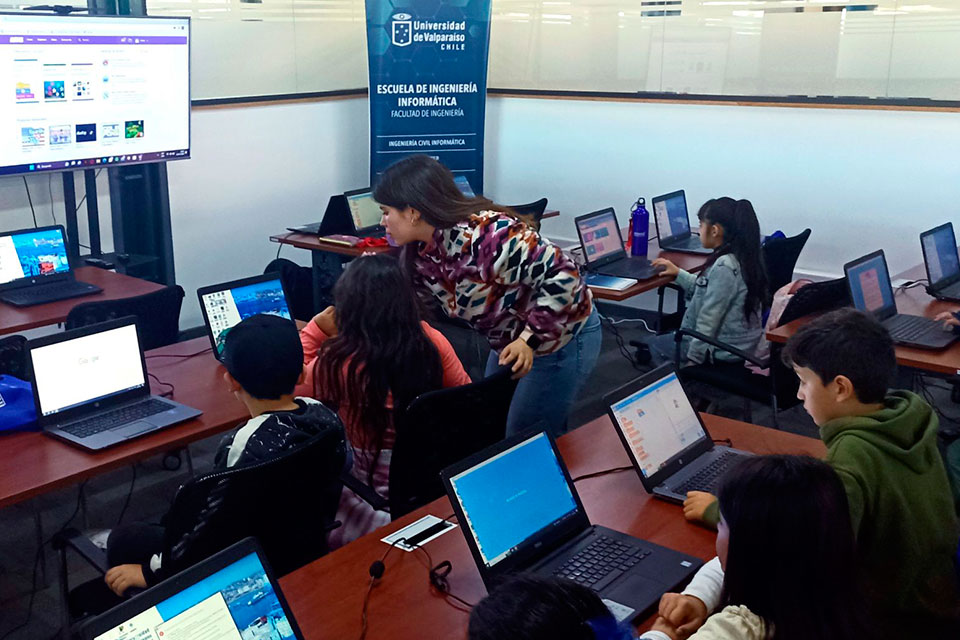 Cómo Chile está integrando la voz infantil en la gobernanza digital