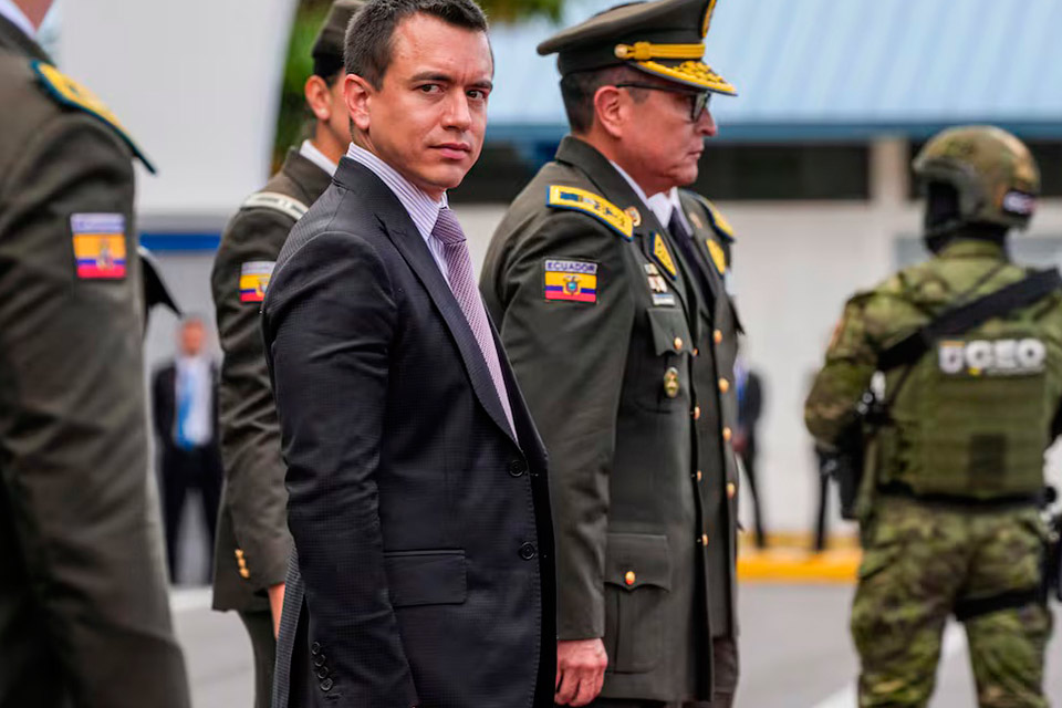Ecuador frente a la voracidad del hiperpresidencialismo