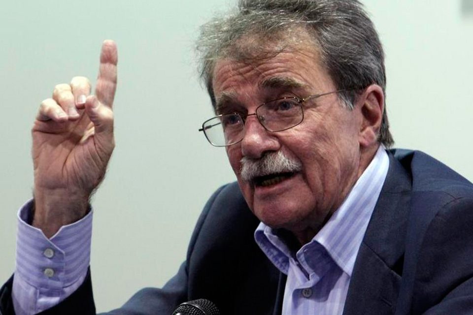 Teodoro Petkoff, ¿nació en una época equivocada?, por Omar Pineda