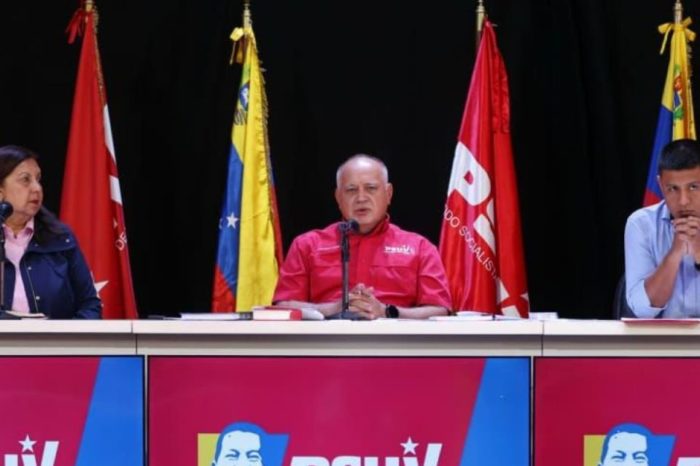 Diosdado Cabello comités bolivarianos (1)